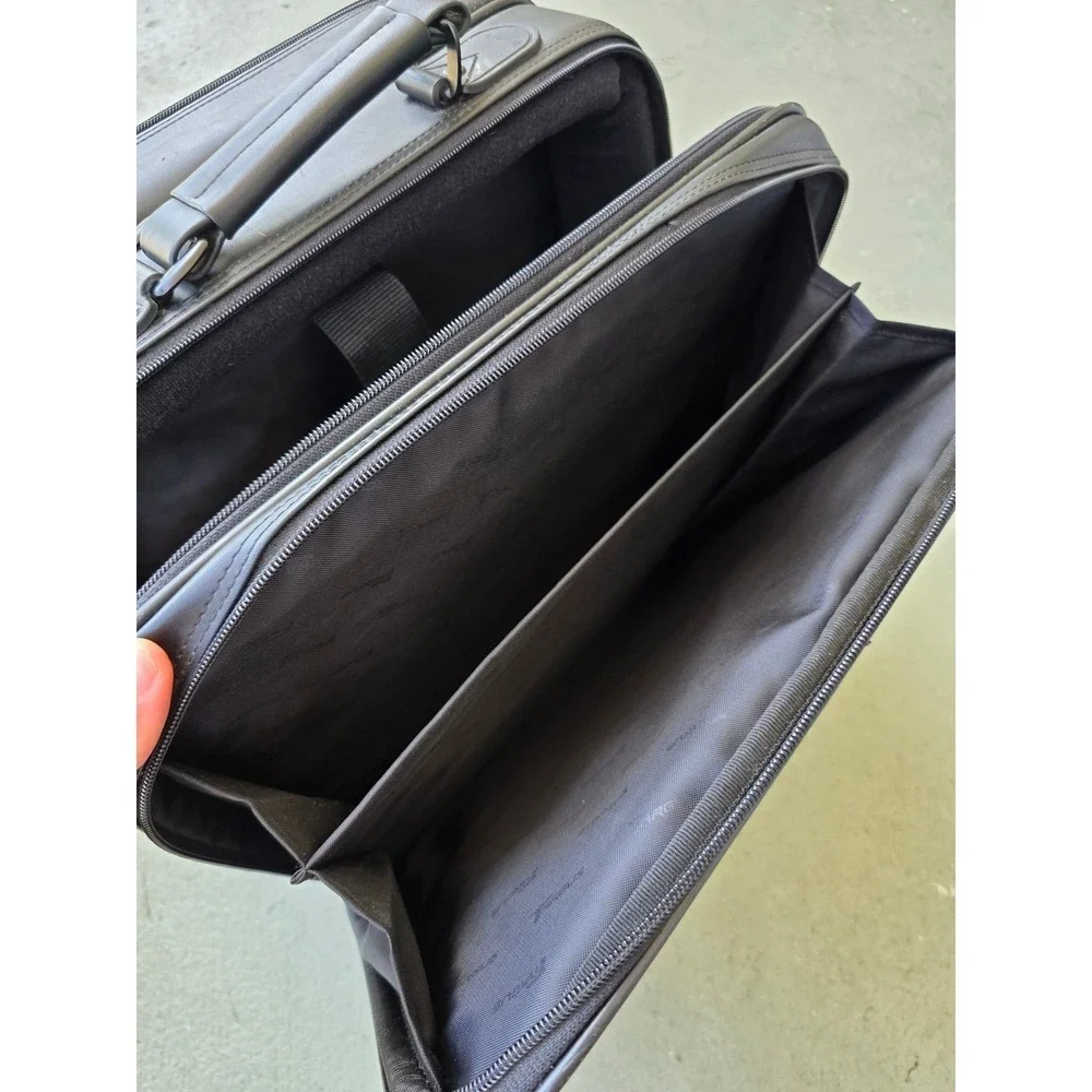 Targus Black Faux Leather Laptop Briefcase Messenger Bag Compartment 15in E3
